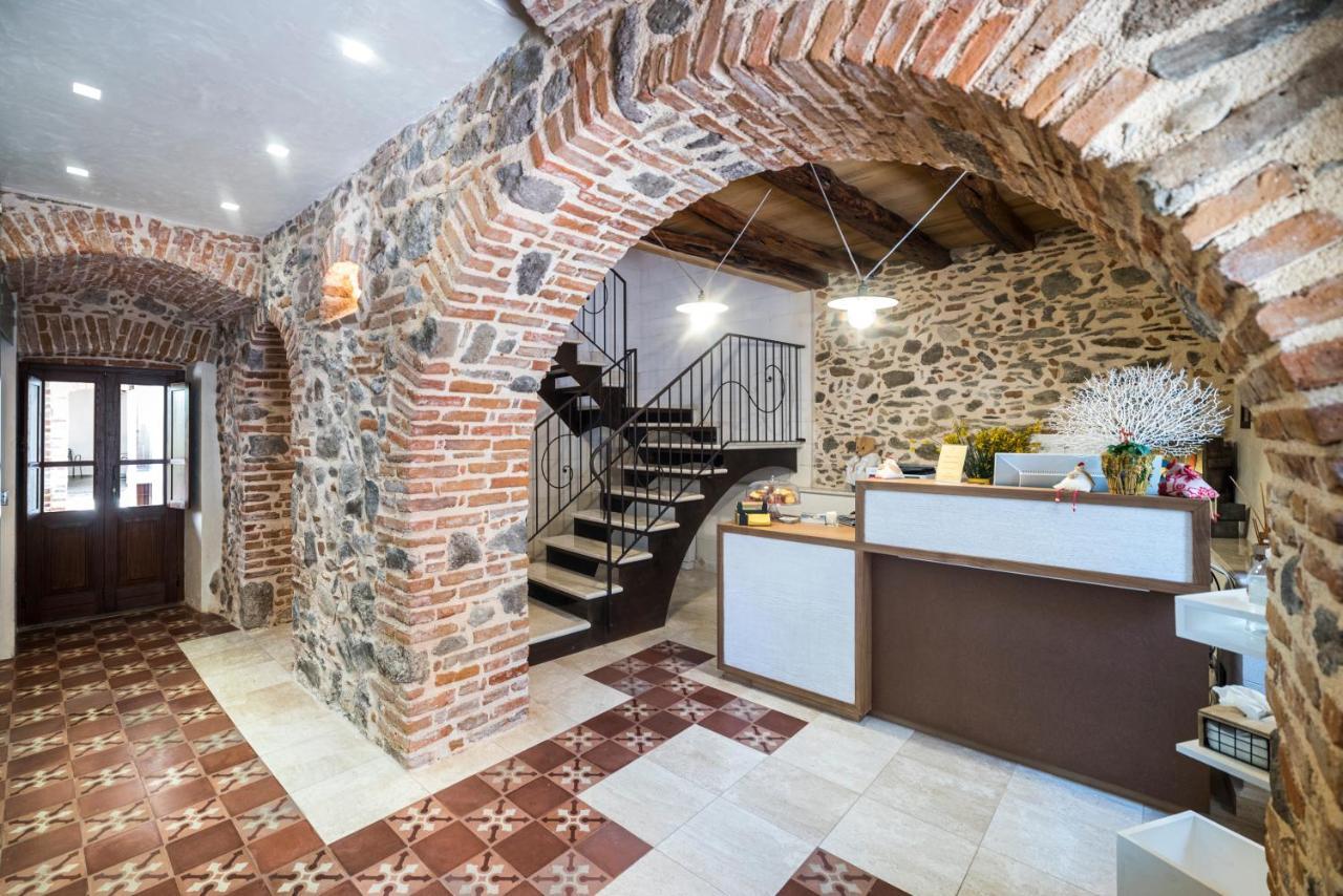 Отель Domo Pro Vois Орозеи Экстерьер фото